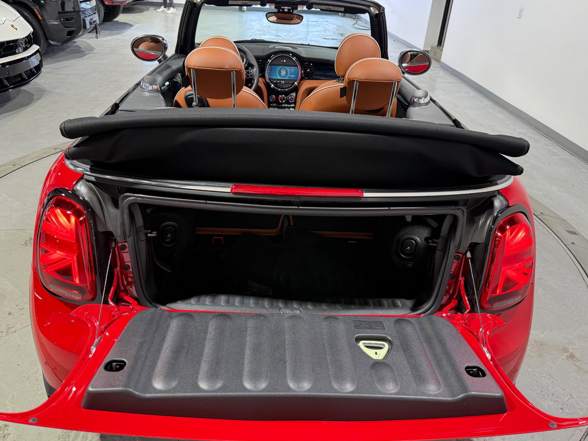 Used 2023 MINI Cooper S w/ Signature Upholstery Package image 28