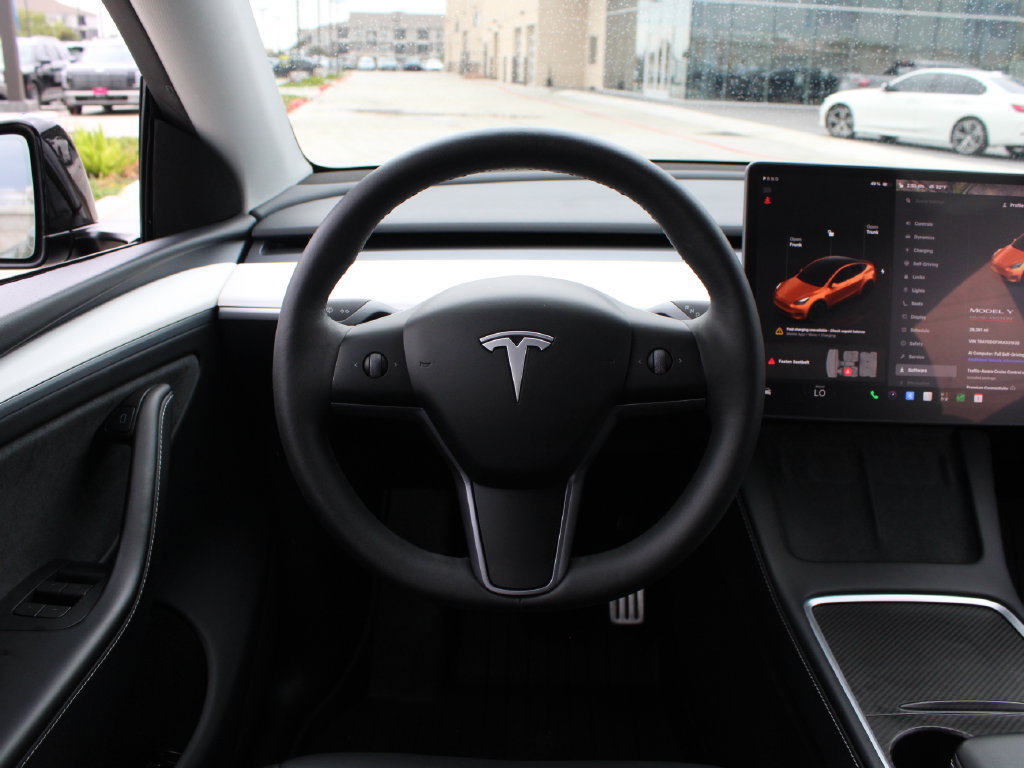 Used 2024 Tesla Model Y Performance AWD/4WD image 22
