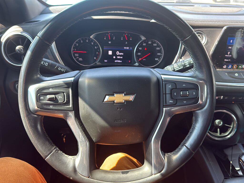 Used 2019 Chevrolet Blazer LT w/ Sound & Technology Package FWD image 4