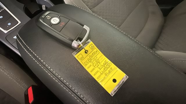 Used 2020 Ford Escape SE FWD image 23