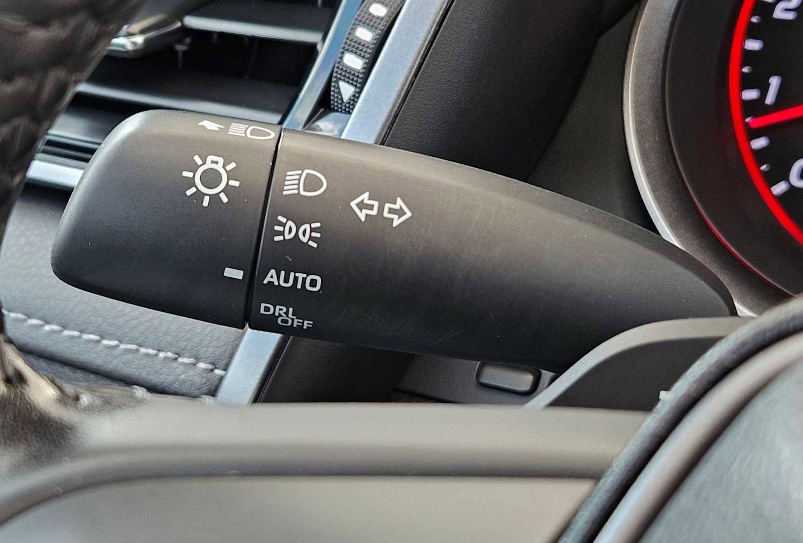 Used 2022 Toyota Camry XSE FWD image 25