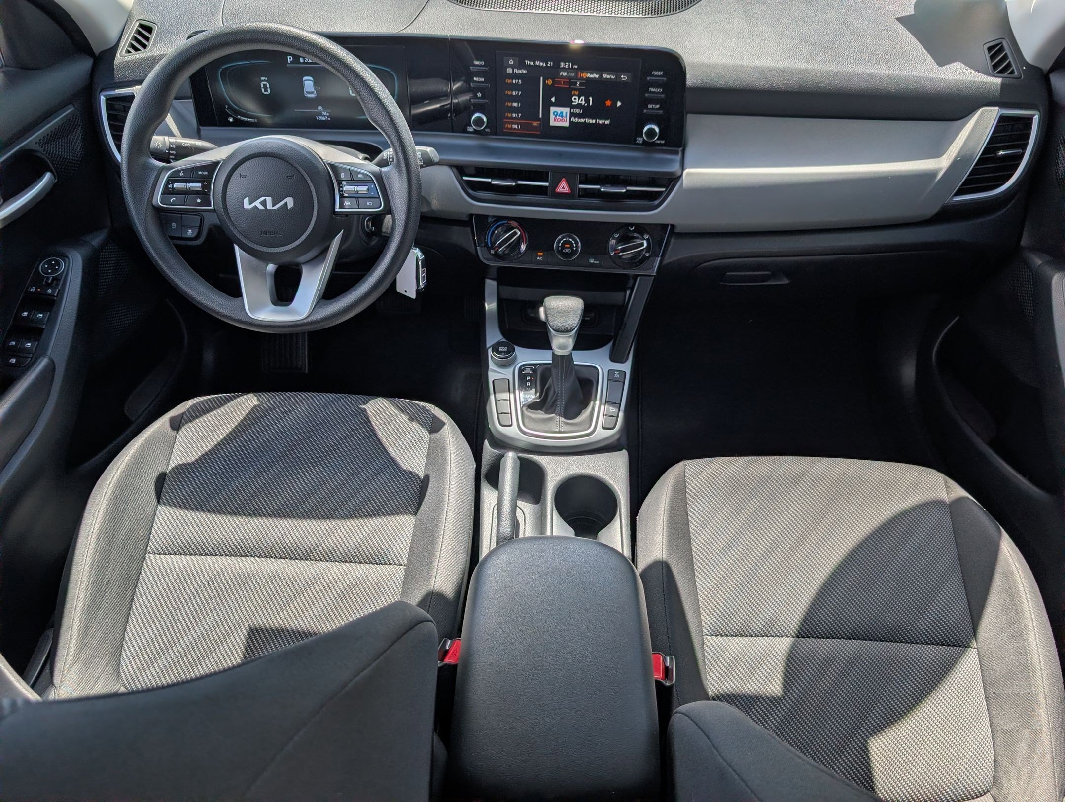 Certified 2025 Kia Seltos LX AWD/4WD image 25