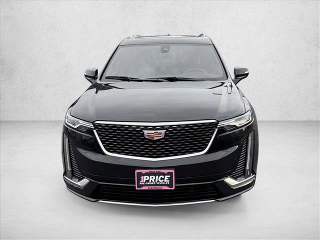 Used 2024 Cadillac XT6 Premium Luxury AWD/4WD image 2