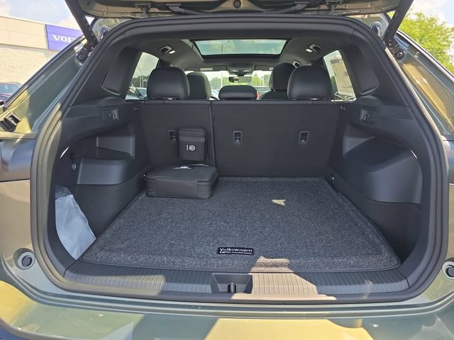 New 2026 Volkswagen Tiguan SE R-Line AWD/4WD image 26