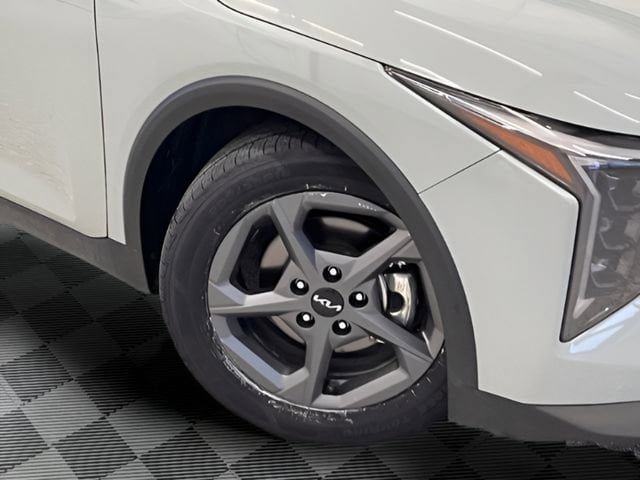 Used 2025 Kia K4 FWD image 24