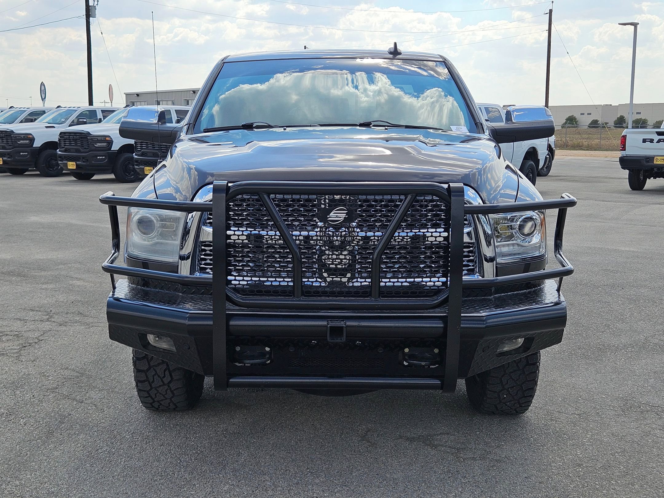 Used 2014 RAM 3500 Laramie w/ Protection Group image 8
