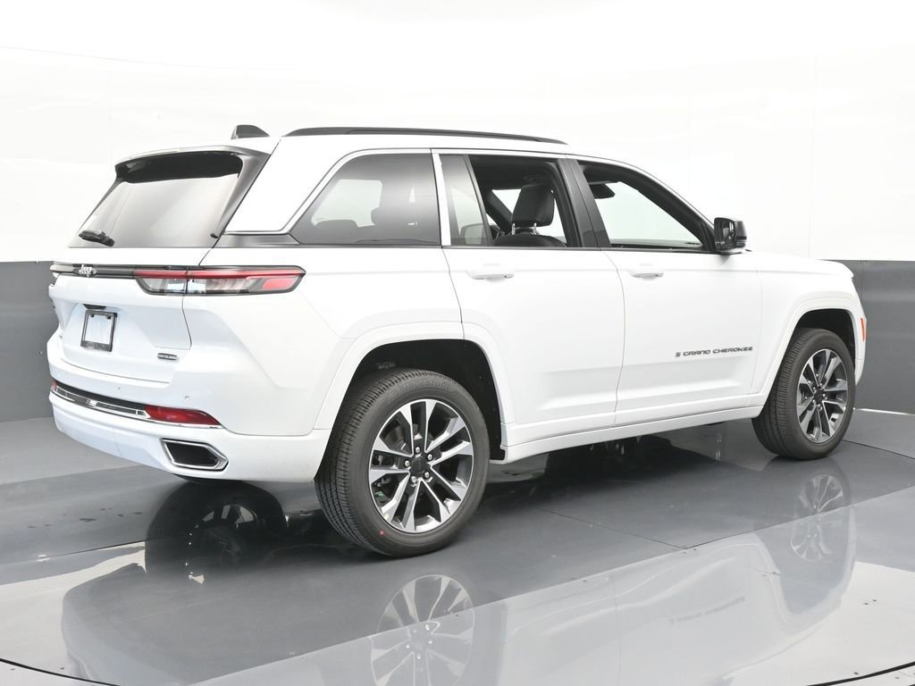 Used 2024 Jeep Grand Cherokee Overland image 6