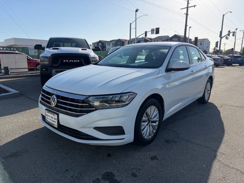 Used 2019 Volkswagen Jetta S w/ Driver Assistance Package FWD image 2