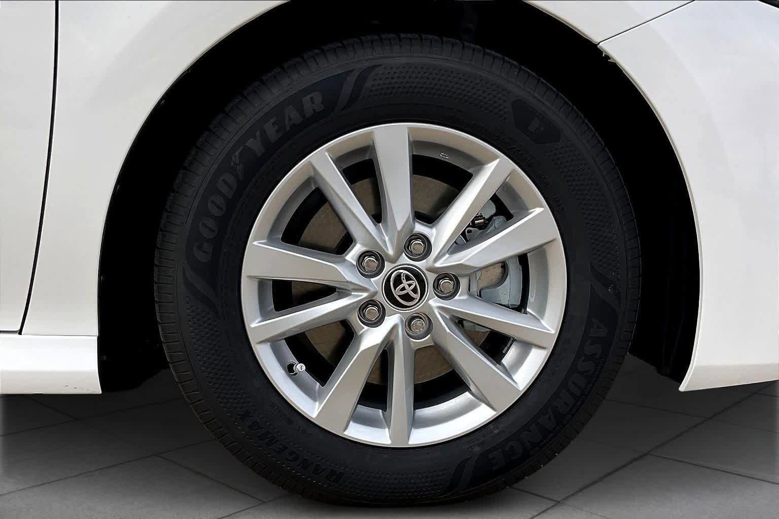New 2026 Toyota Camry LE image 12