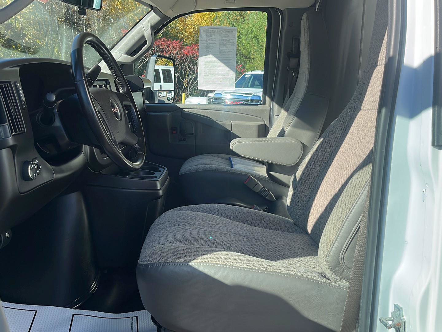 Used 2023 GMC Savana 3500 w/ Power Convenience Package RWD image 11