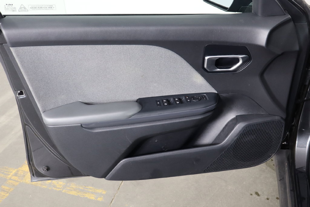 Used 2025 Kia K4 EX FWD image 19