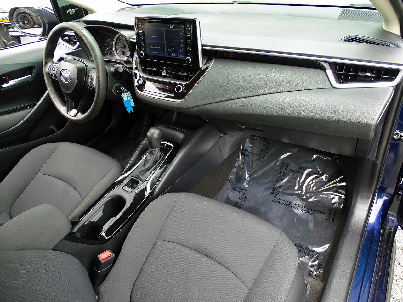 Used 2020 Toyota Corolla LE FWD image 34