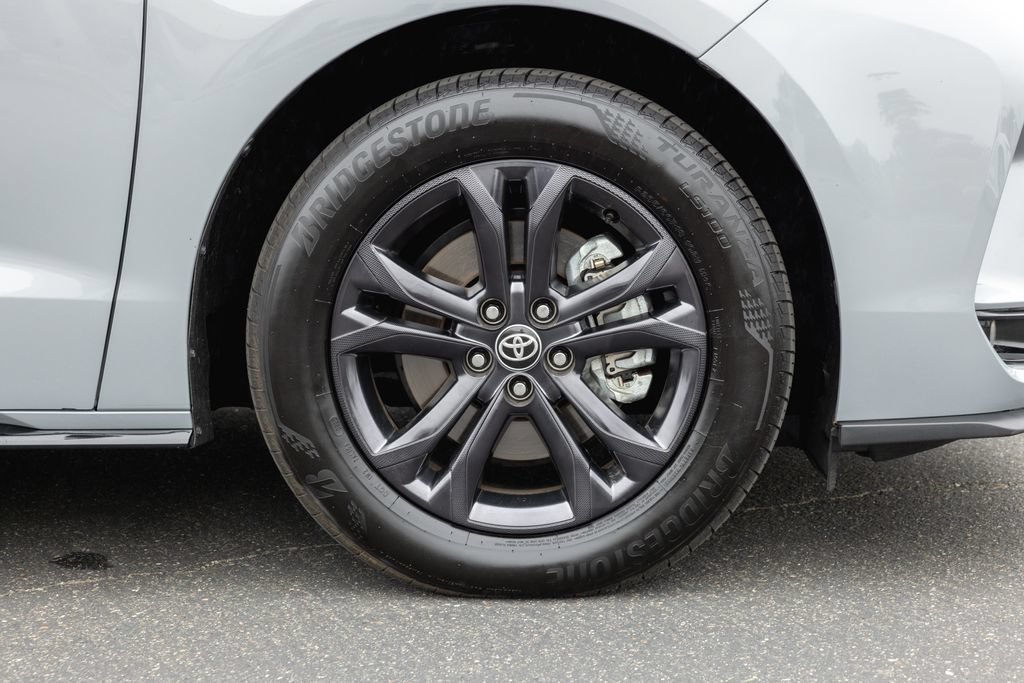 Certified 2026 Toyota Sienna XSE AWD/4WD image 4
