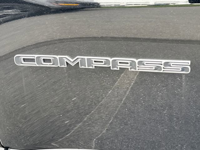 Used 2019 Jeep Compass Latitude w/ Cold Weather Group image 17