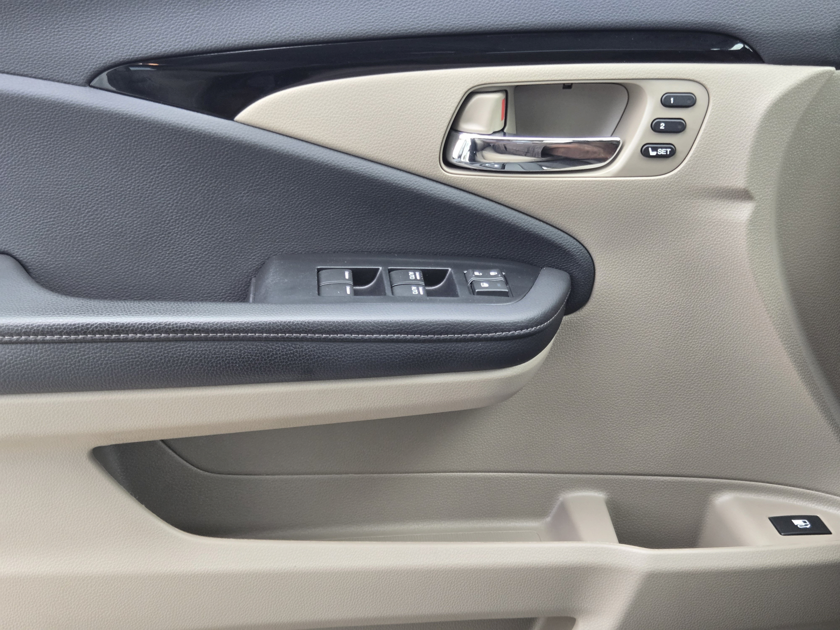 Used 2020 Honda Ridgeline RTL-E image 19