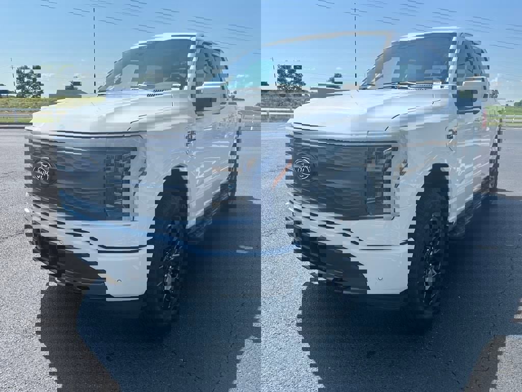 New 2025 Ford F150 Lightning Lariat w/ Max Trailer Tow Package image 4