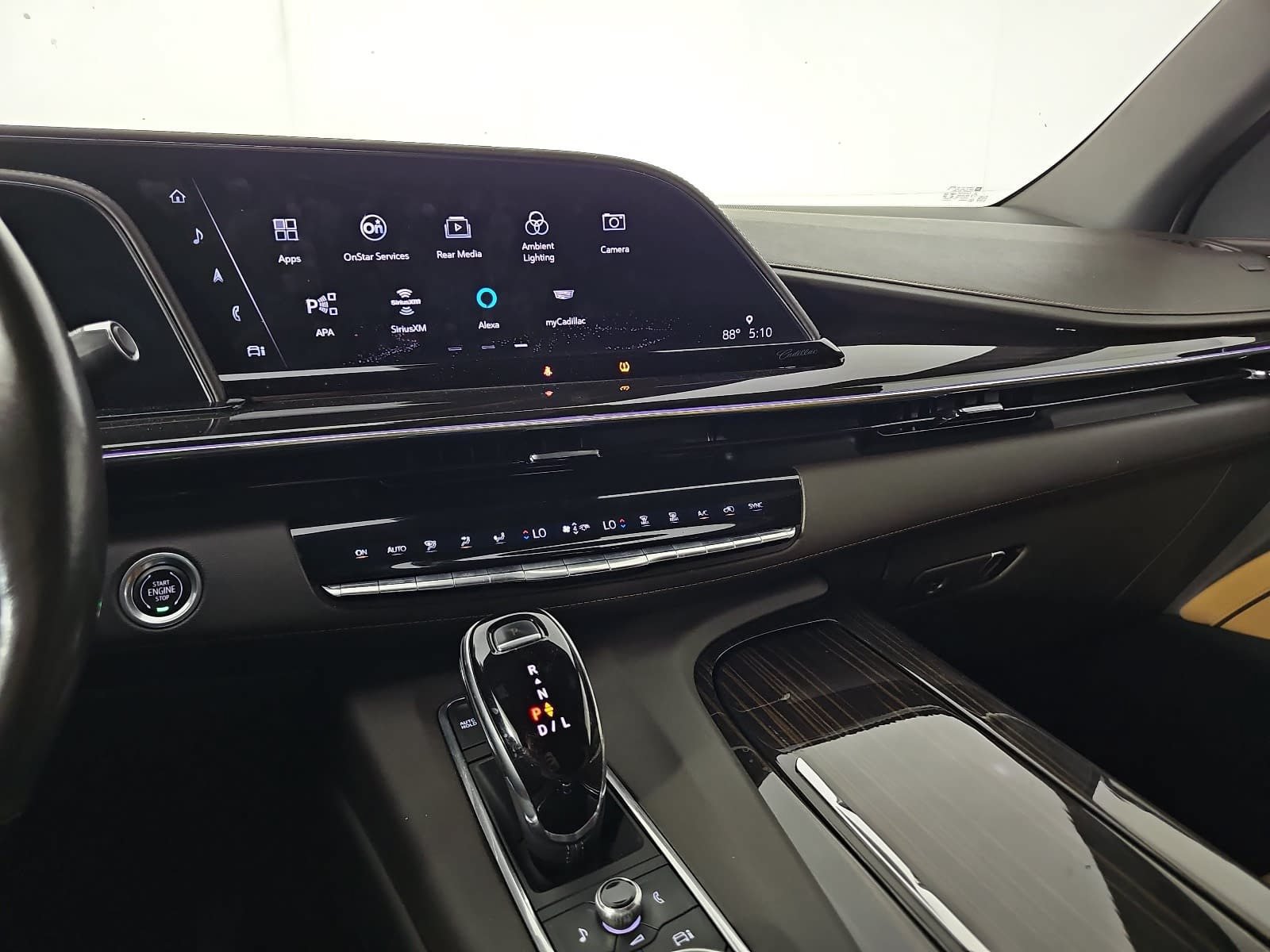 Used 2021 Cadillac Escalade ESV Premium Luxury AWD/4WD image 19