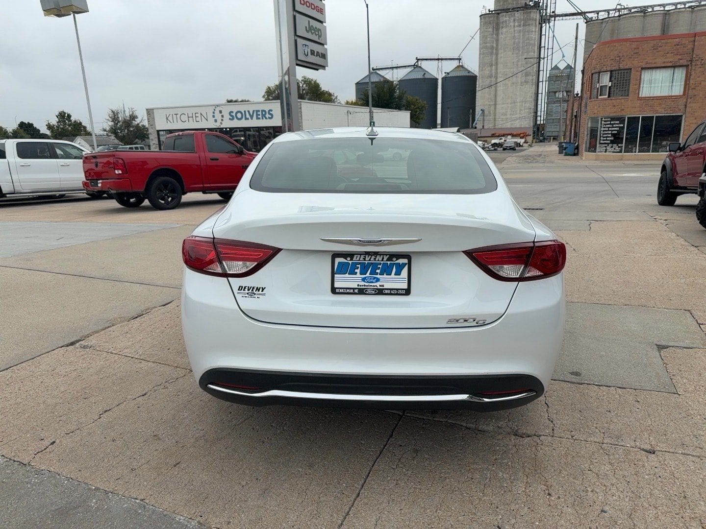 Used 2015 Chrysler 200 C w/ Navigation & Sound Group I FWD image 7