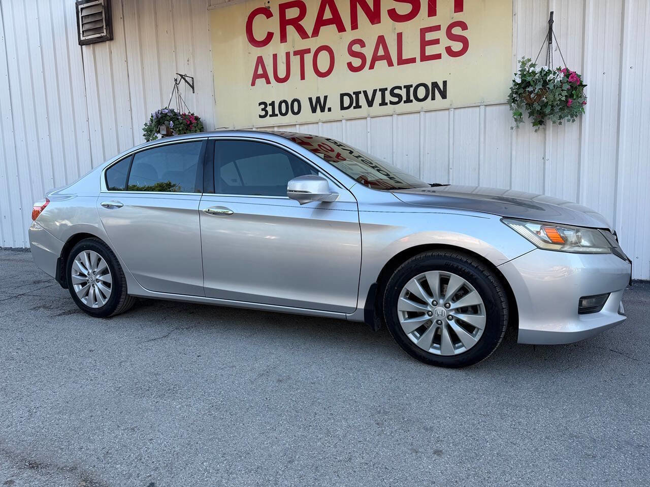 Used 2014 Honda Accord Touring image 2