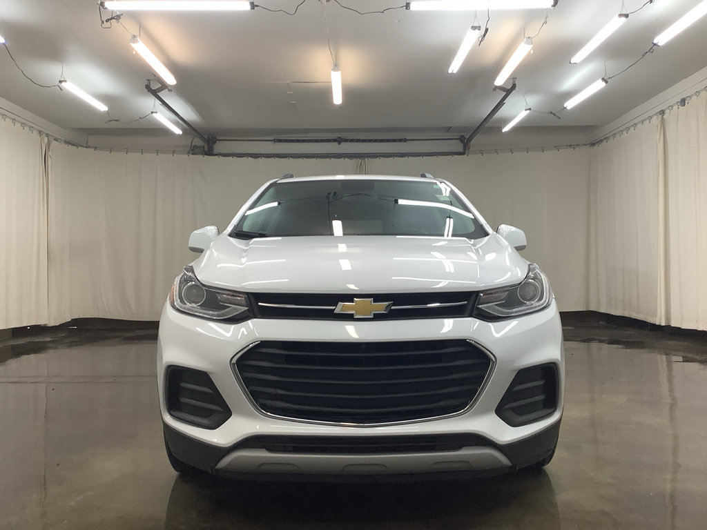 Used 2019 Chevrolet Trax LT w/ LT Convenience Package image 11