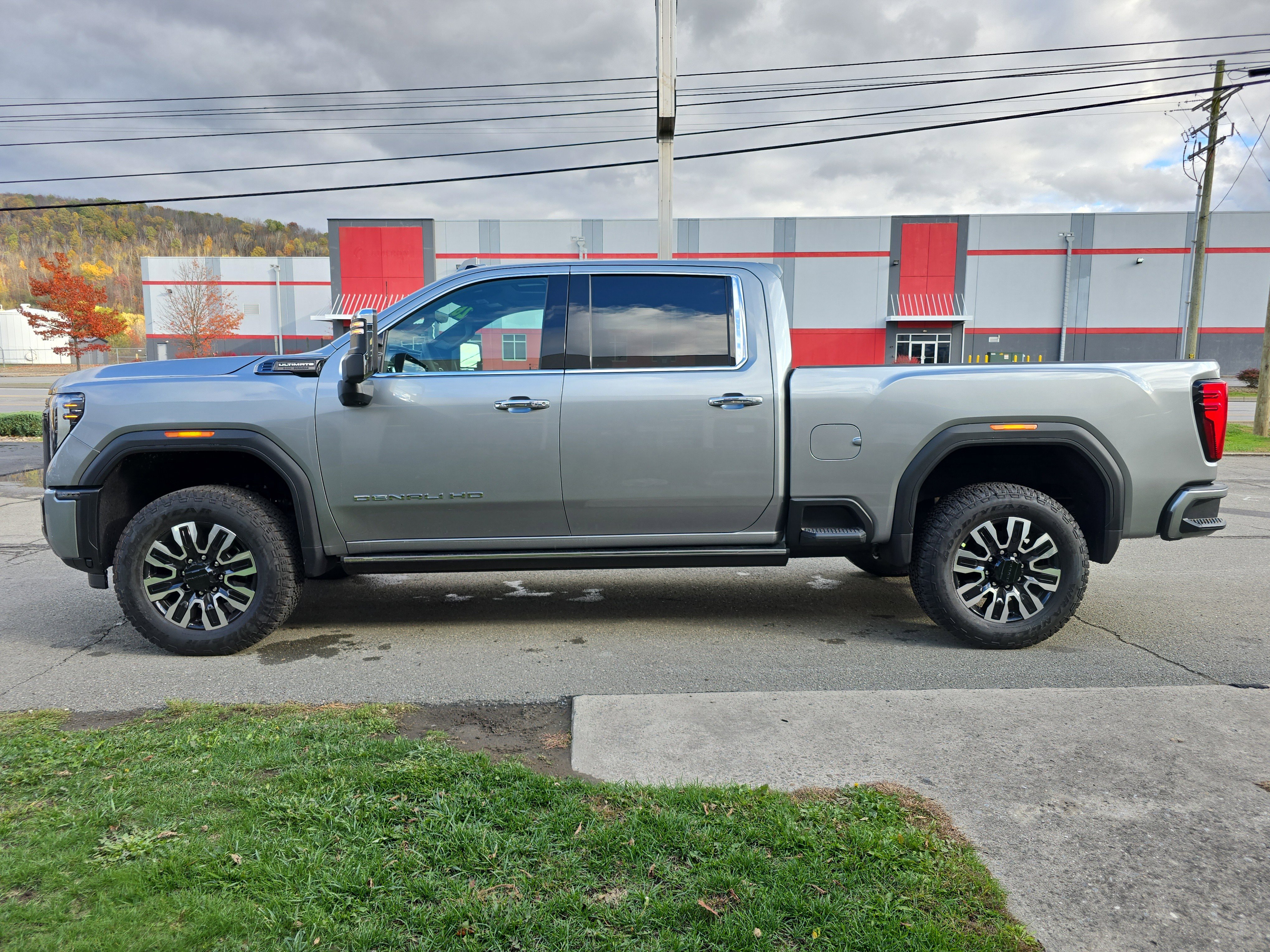 New 2026 GMC Sierra 2500 Denali Ultimate image 7