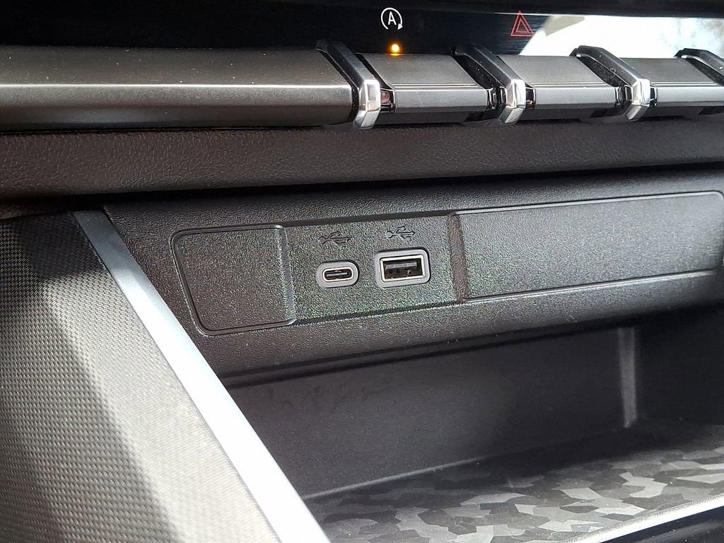 Used 2024 Chevrolet Colorado LT image 22