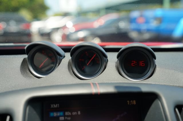 Used 2015 Nissan 370Z NISMO RWD image 29
