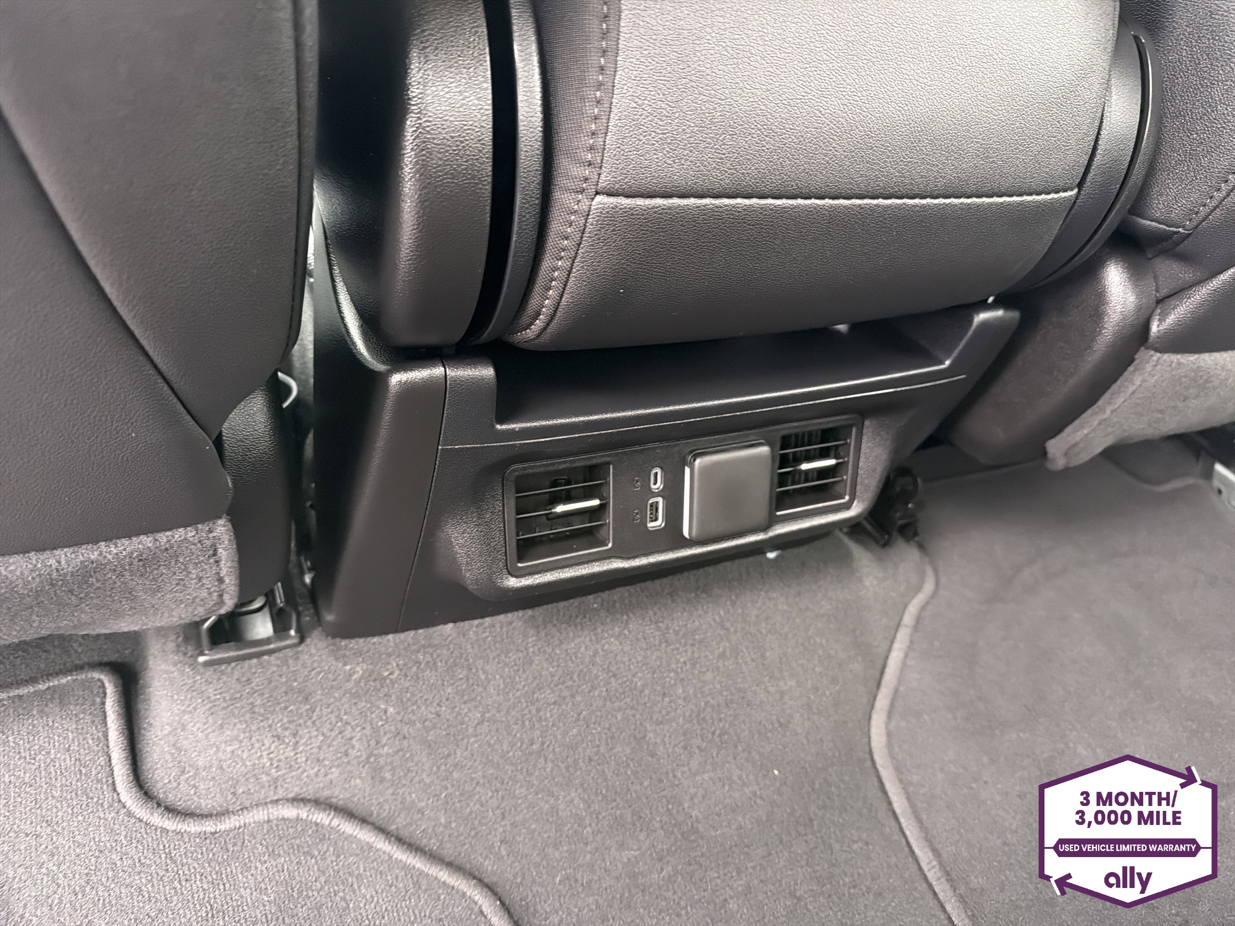 Certified 2026 GMC Sierra 1500 SLT image 13