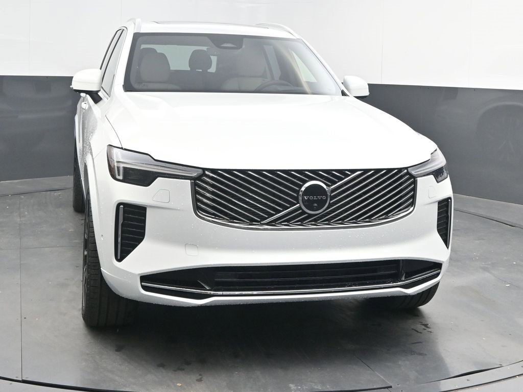 New 2026 Volvo XC90 B6 Ultra image 2