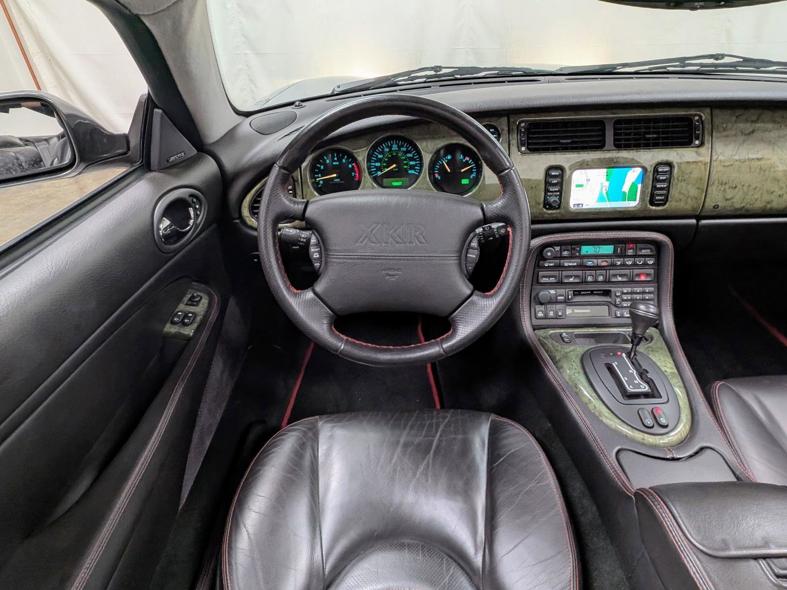 Used 2001 Jaguar XKR Convertible image 2