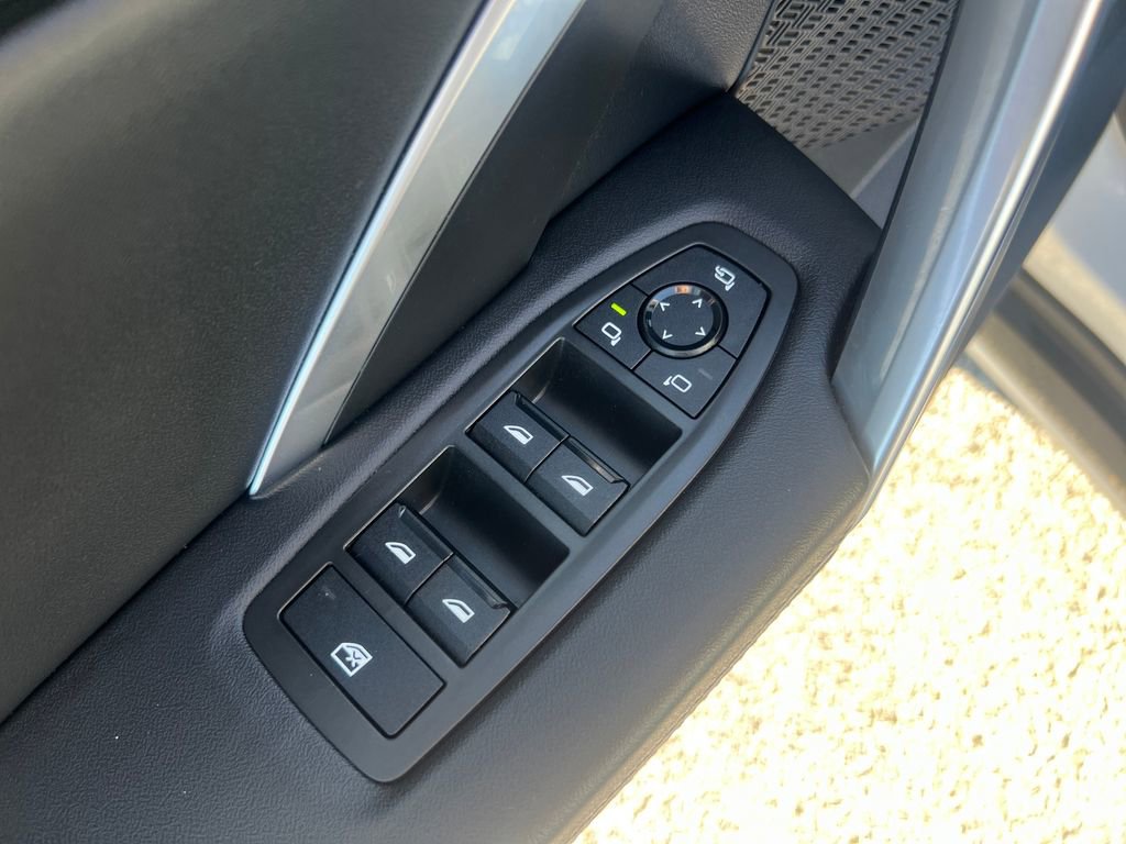 Used 2025 BMW X1 xDrive28i image 11