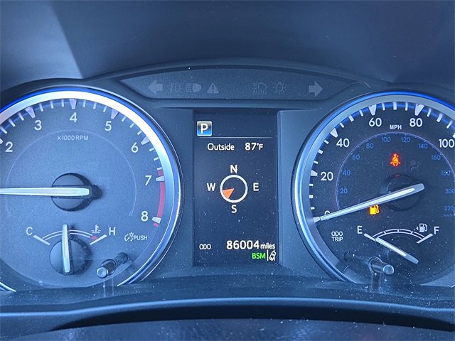 Used 2018 Toyota Highlander SE image 22