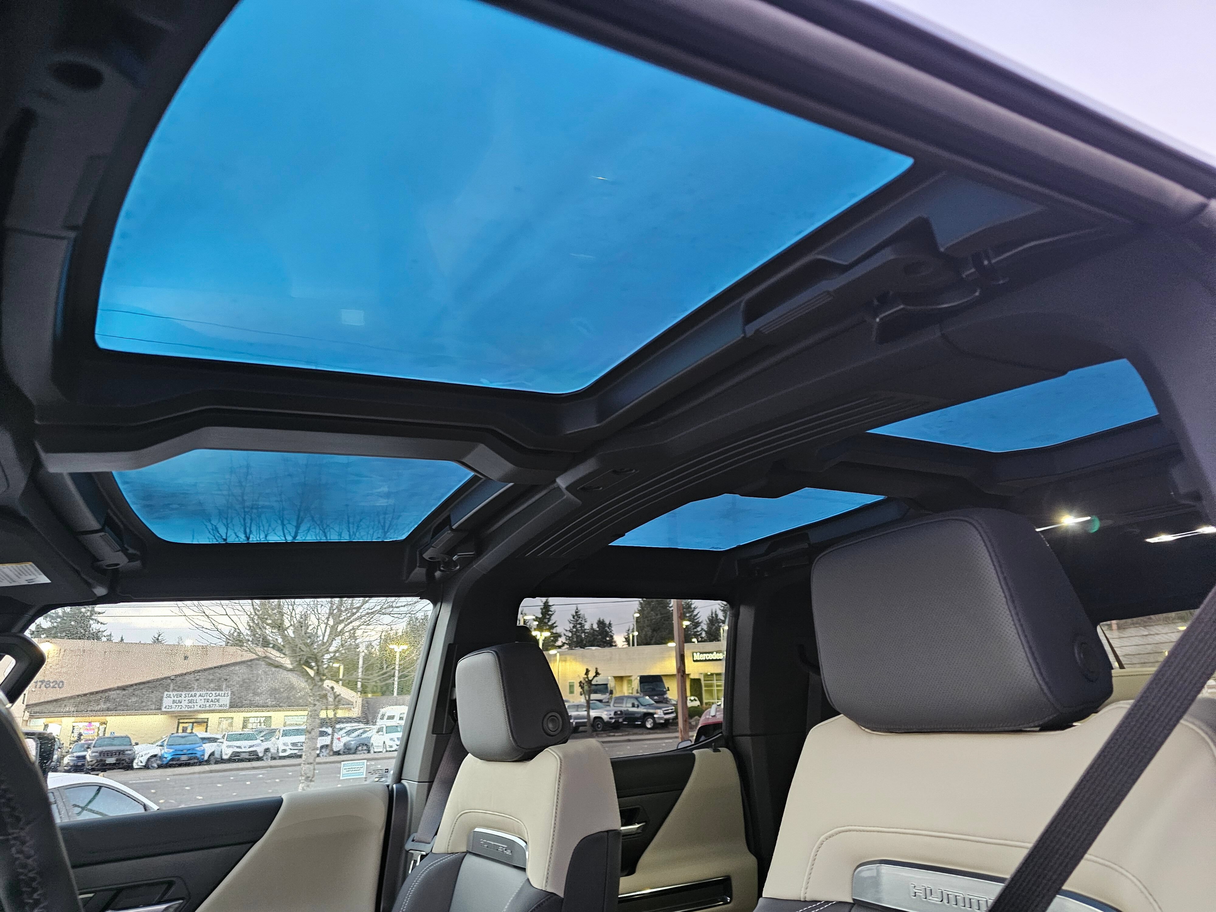 New 2026 GMC Hummer EV SUV w/ LPO, Dark Essentials Package AWD/4WD image 20