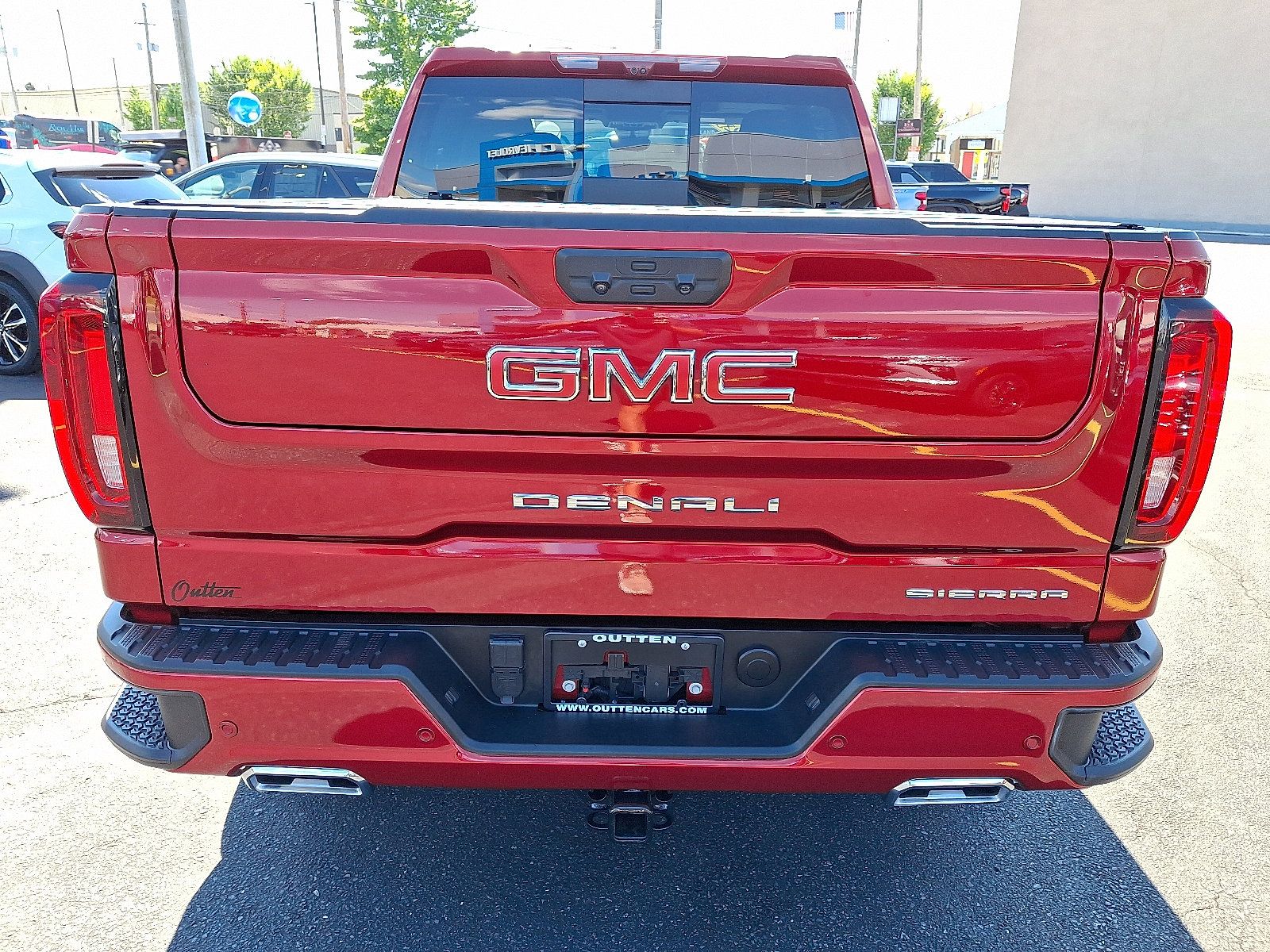 Used 2023 GMC Sierra 1500 Denali w/ Technology Package image 4