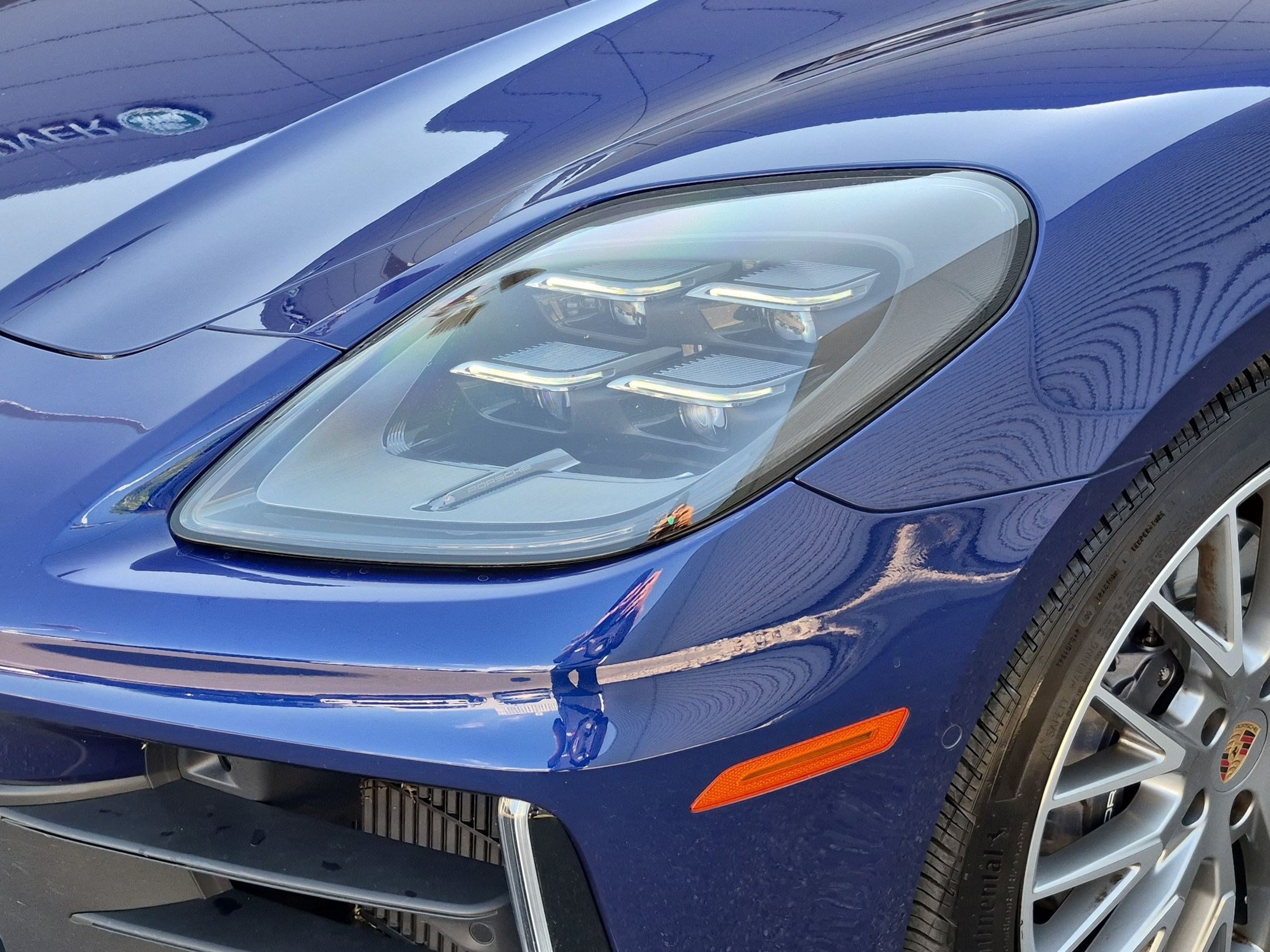 Used 2024 Porsche Panamera image 10