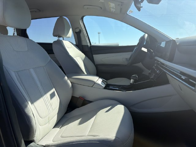 Used 2025 Hyundai Tucson SEL FWD image 14