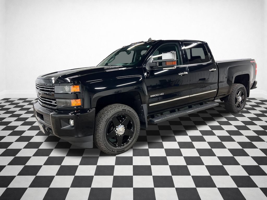 Used 2015 Chevrolet Silverado 2500 LTZ w/ Duramax Plus Package AWD/4WD image 4