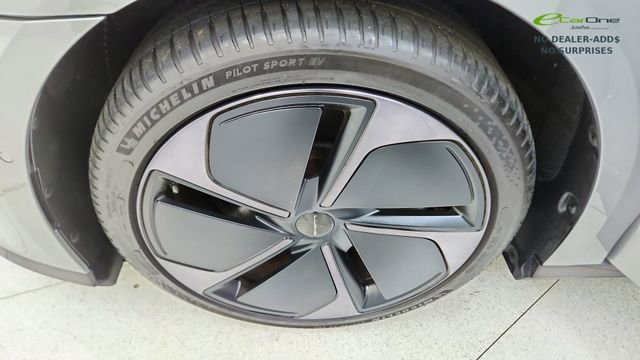 Used 2024 Lucid Air Touring AWD/4WD image 59