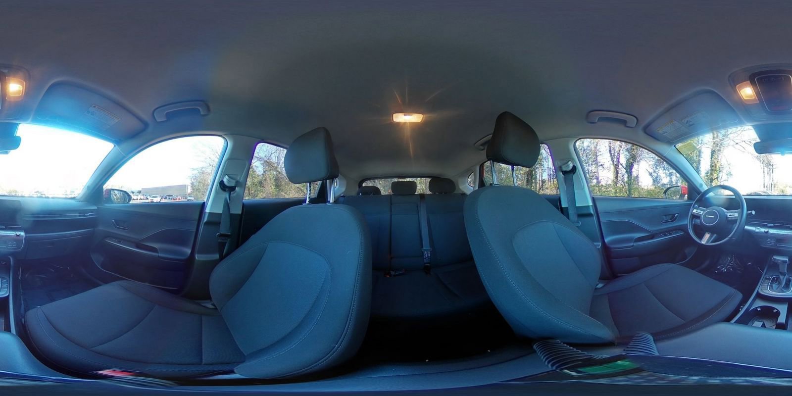 Used 2025 Hyundai Kona SEL image 42