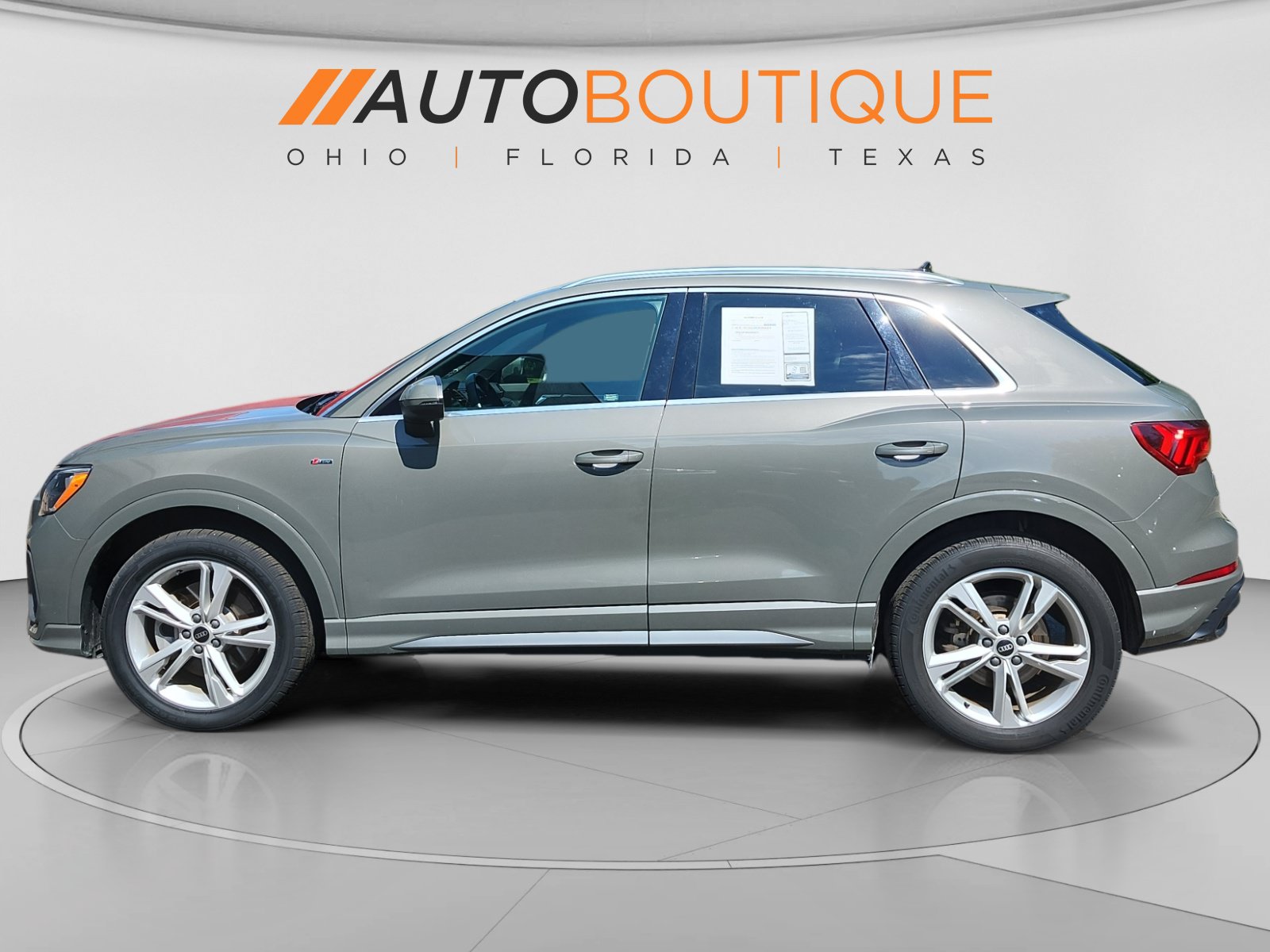Used 2021 Audi Q3 2.0T Premium w/ Convenience Package AWD/4WD image 2
