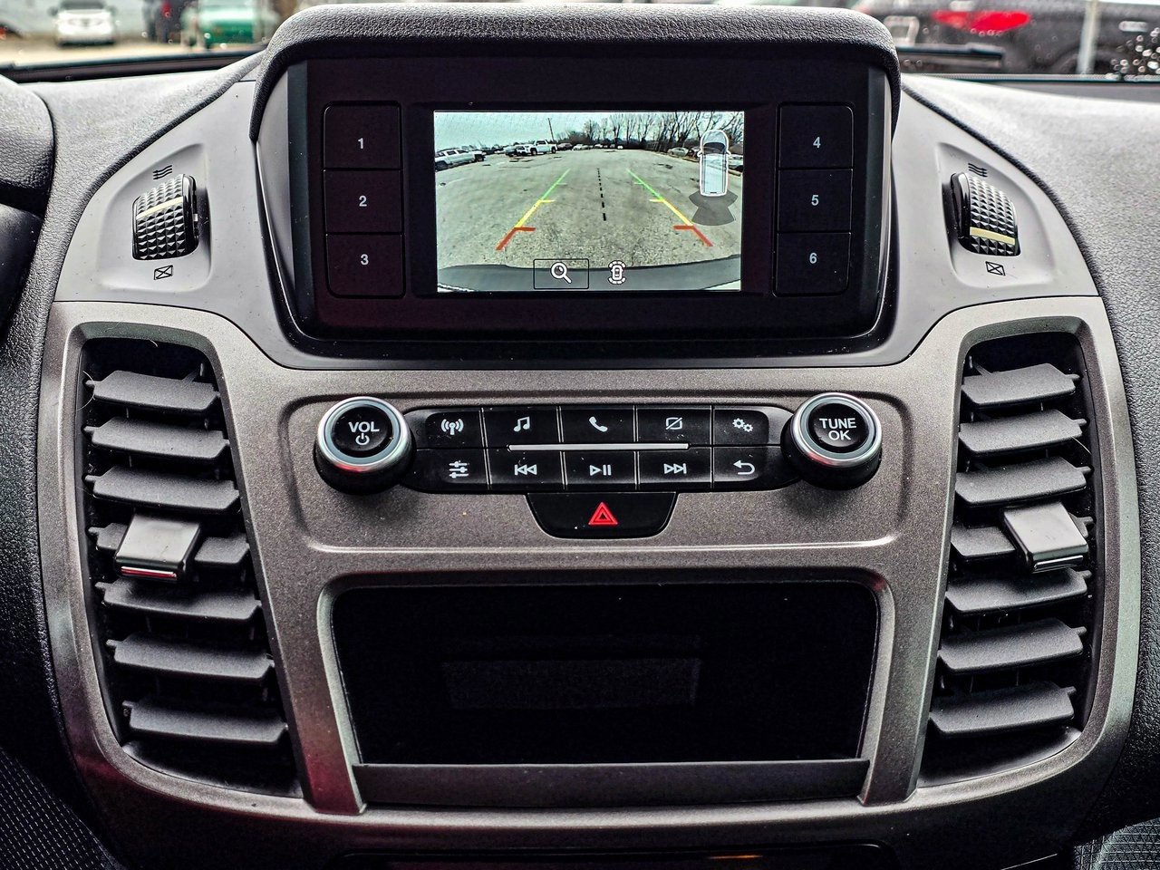 Used 2022 Ford Transit Connect XL image 18