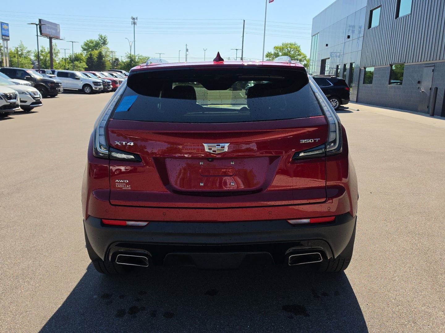 Used 2023 Cadillac XT4 Sport w/ Trailering Package AWD/4WD image 4