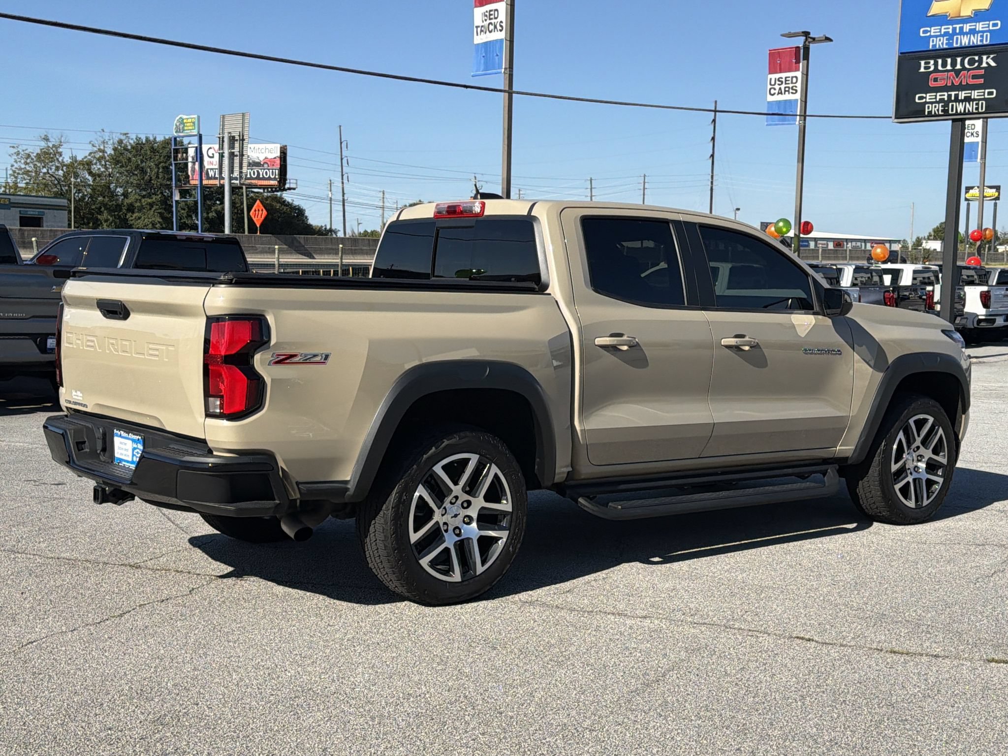 Used 2024 Chevrolet Colorado Z71 w/ Z71 Convenience Package 2 AWD/4WD image 22