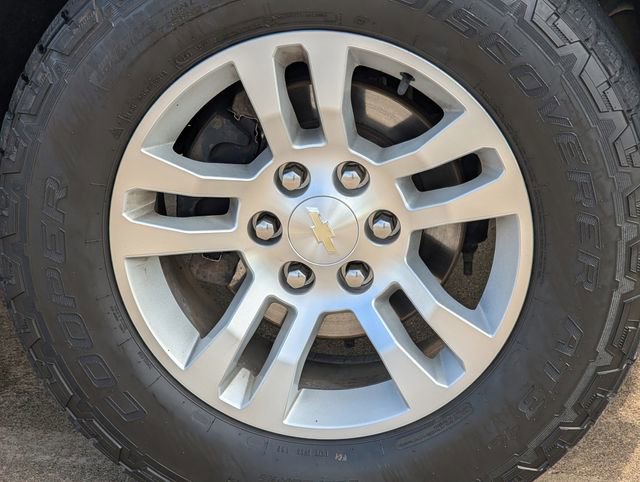 Used 2018 Chevrolet Silverado 1500 LT w/ All Star Edition AWD/4WD image 10