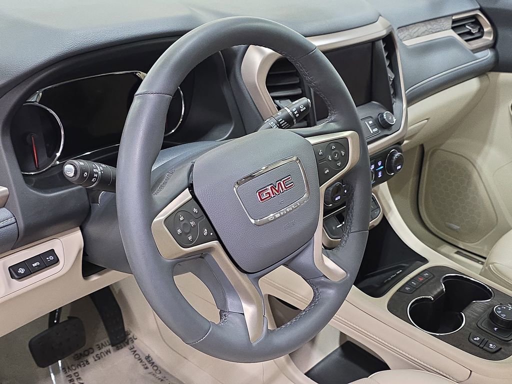 Used 2023 GMC Acadia Denali w/ Denali Ultimate Package image 13