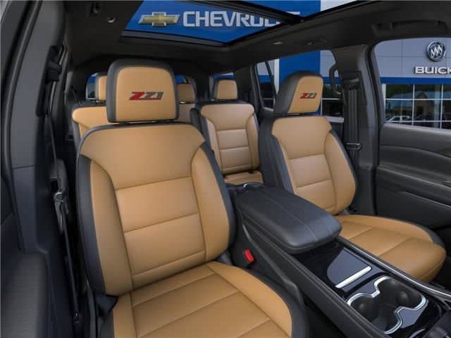New 2027 Chevrolet Traverse Z71 w/ Driver Confidence Package AWD/4WD image 16