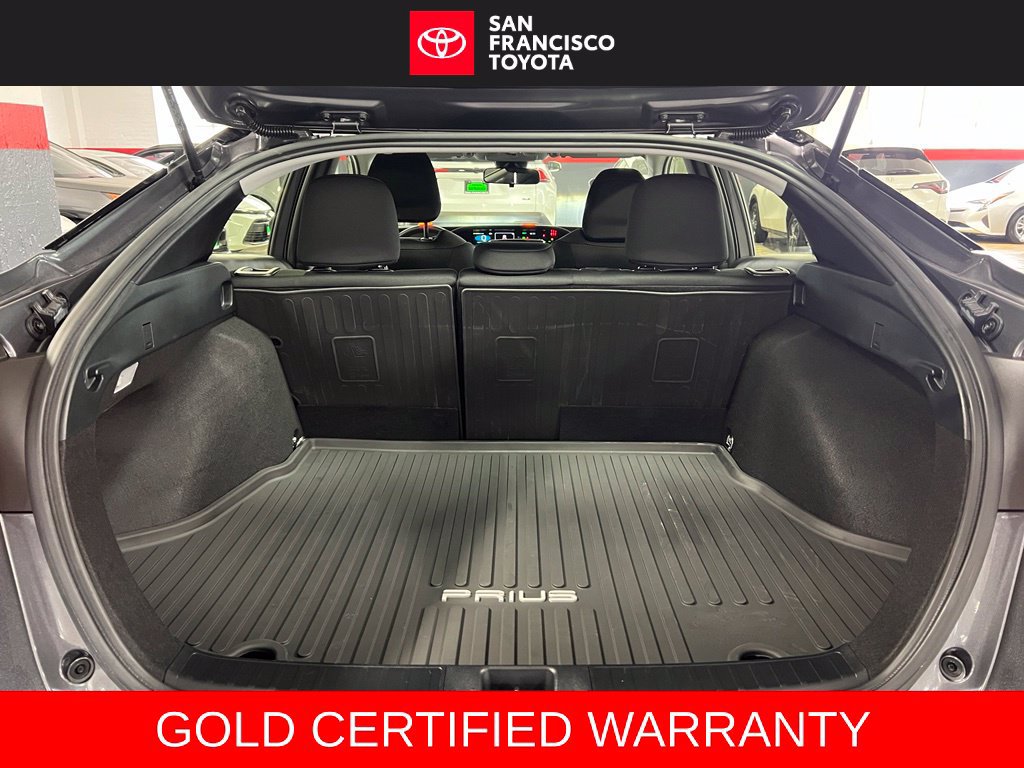 Certified 2022 Toyota Prius LE FWD image 35