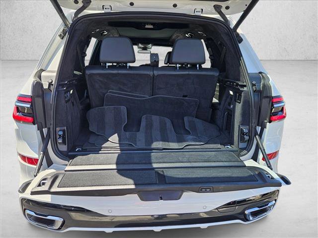 Certified 2024 BMW X7 xDrive40i w/ M Sport Package AWD/4WD image 6