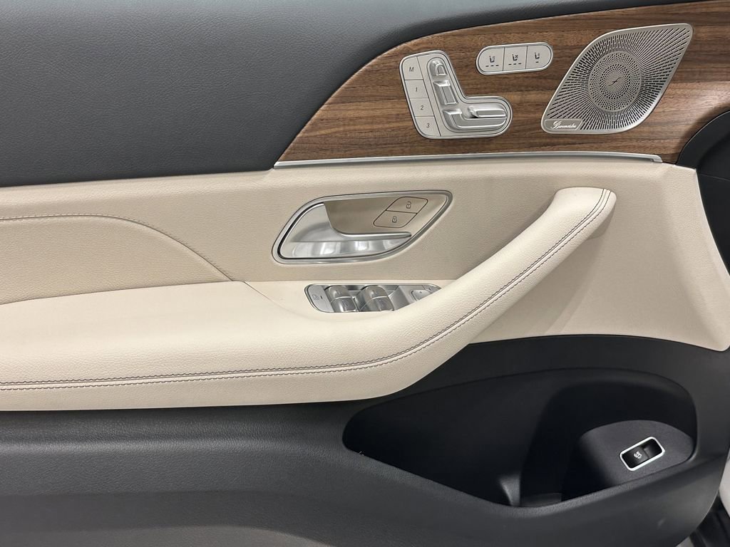 New 2026 Mercedes-Benz GLS 450 4MATIC image 10