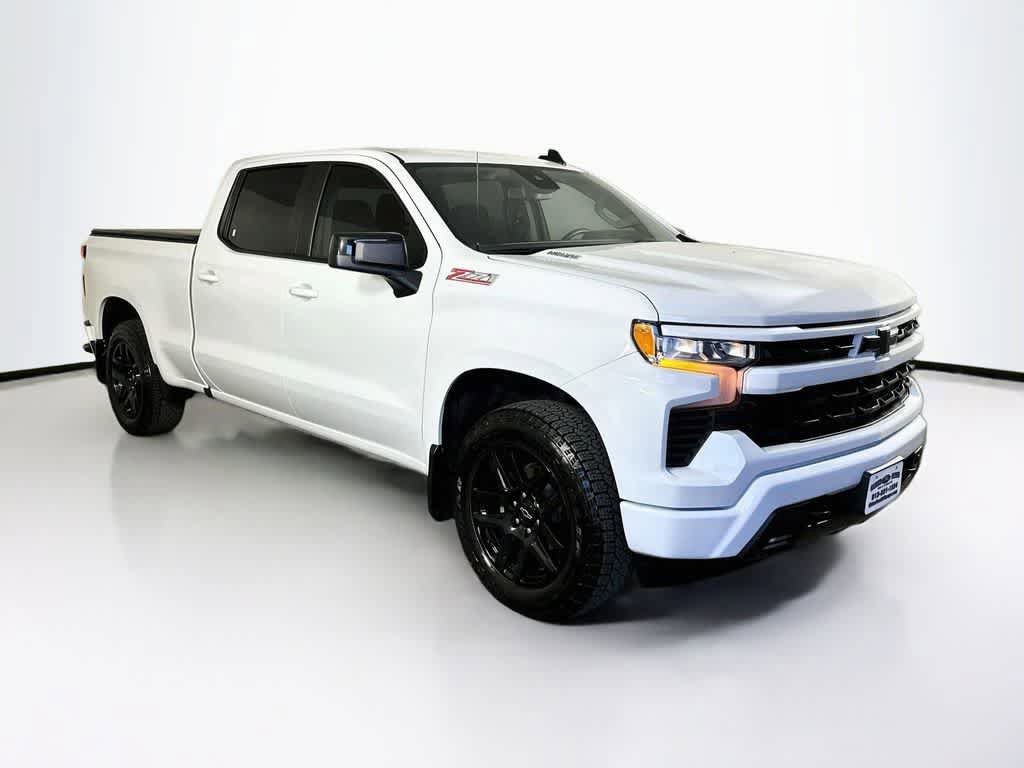 Used 2024 Chevrolet Silverado 1500 RST w/ Z71 Off-Road Package AWD/4WD image 24